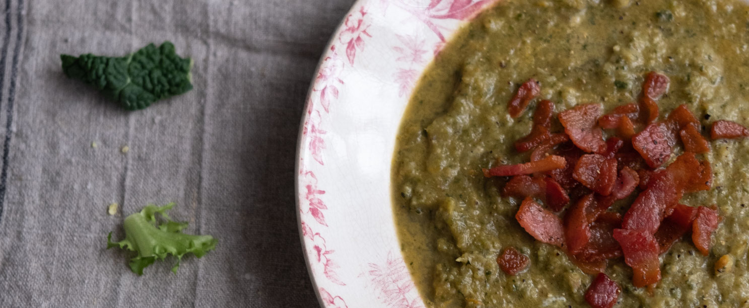 Passata di verdure di stagione e crostini